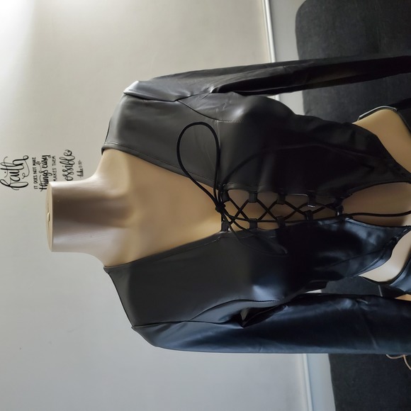 Vegan Faux Leather Mini Skirt Outfit - Picture 7 of 12